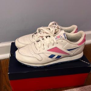 Lightly Used Women’s Running Reeboks
